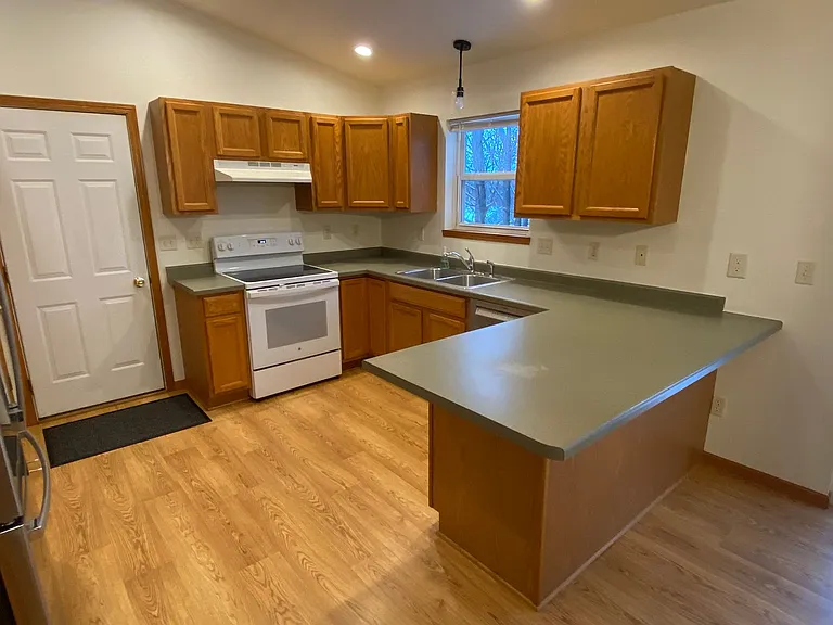 2153 Meadow Brook Way — Photo 2