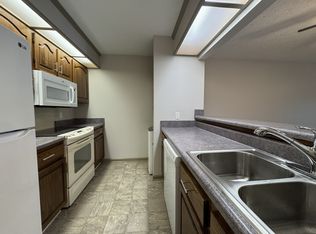 315 Village Ln W, Dickson, TN 37055