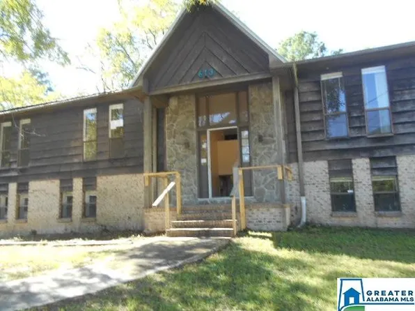 613 Carson Crest Cir, Birmingham, AL 35215