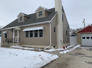 517 S Merriam Ave, Miles City, MT 59301