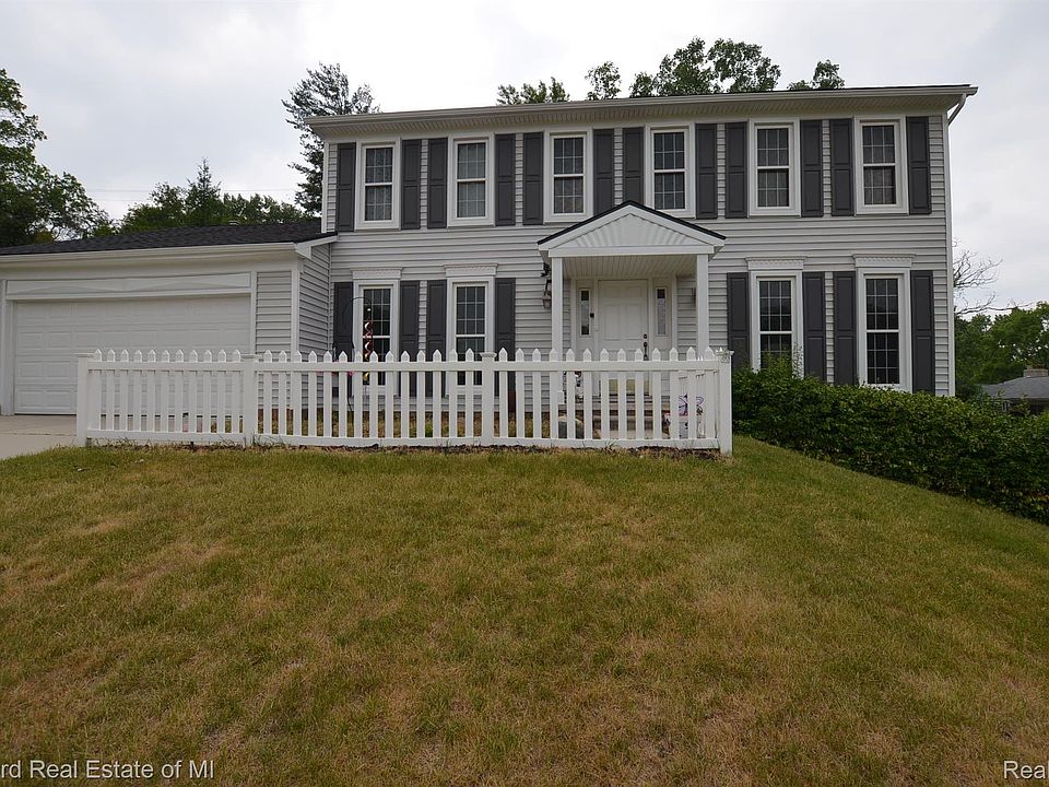 1st image of 23545 Stonehouse Ct