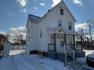 17 Ashley St, Springfield, MA 01105