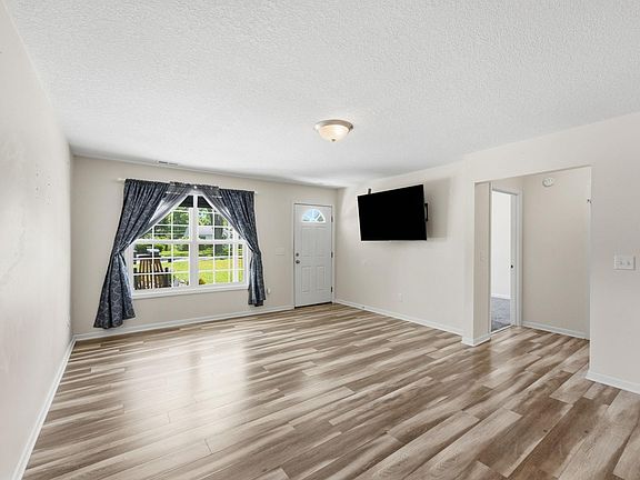 5th image of 7251 Linda Dr