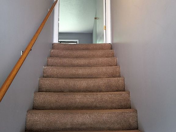 3rd image of 440 N Woodland Dr APT 3