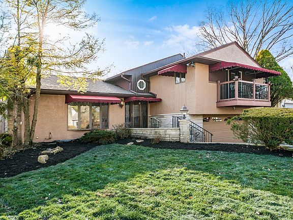 3rd image of 2853 Lakewood Dr