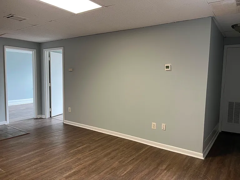582 S Main St #2 — Photo 5