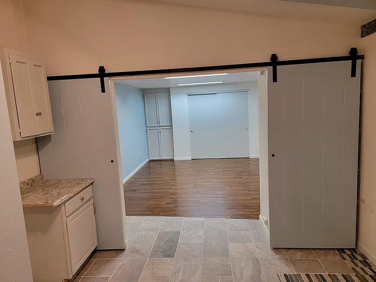 707 Cirby Way #C — Photo 22