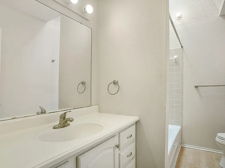4908 Byers Ave #D — Photo 12
