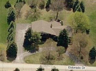 17075 Eldorado Dr, Brookfield, WI 53005