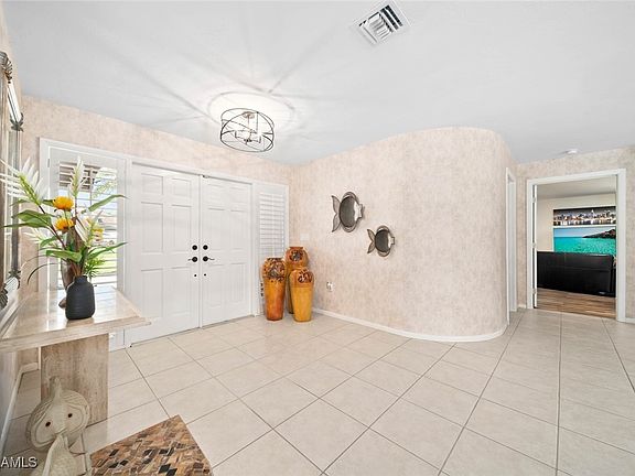 4th image of 15641 Queensferry Dr