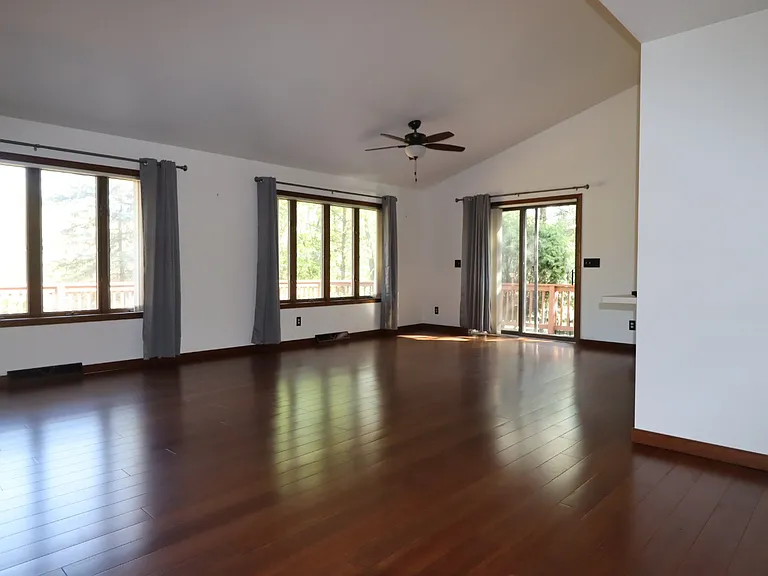 5081 Valley Heights Rd — Photo 9