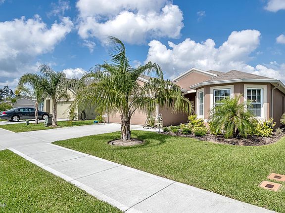 3rd image of 404 White Coral Ln