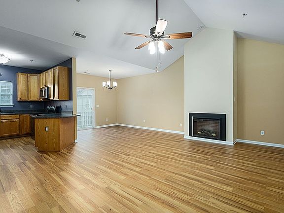 3rd image of 5200 Addington Dr #1