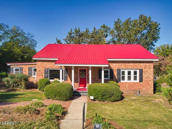 141 N Rockingham Street, Robbins, NC 27325