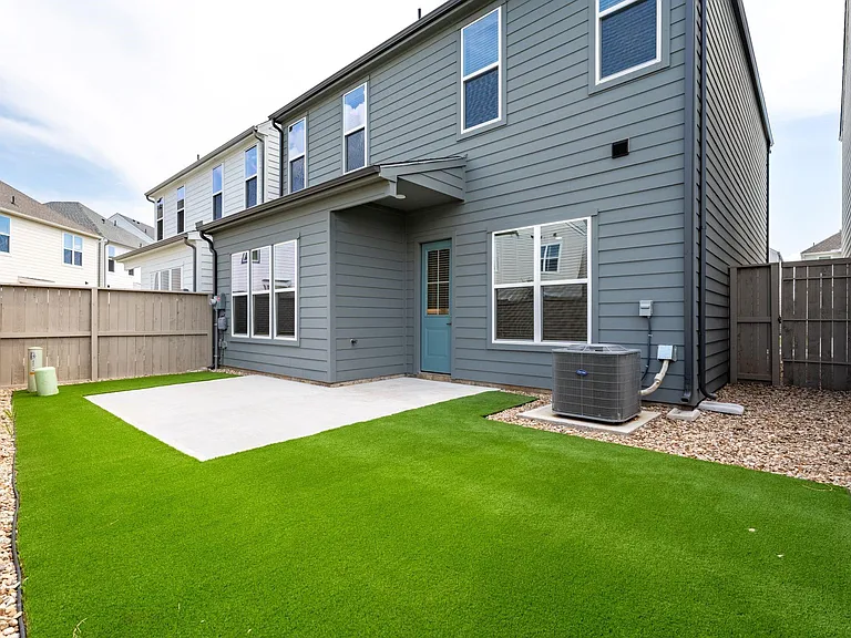 22014 Lesley Grove Ln — Photo 4