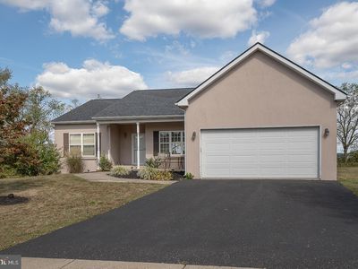 305 Summer Hill Dr, Gilbertsville, PA, 19525