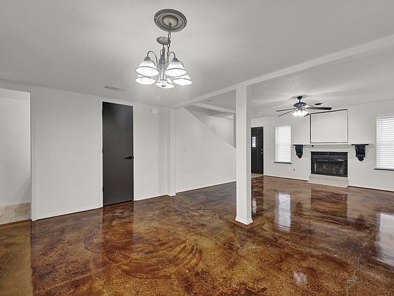 5th image of 6936 Benwood Sq