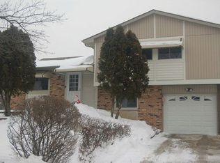 11 Opal Ave, Glendale Heights, IL
