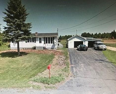 2nd image of 1560 Main St