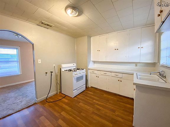 5th image of 3013 Lavell Ave