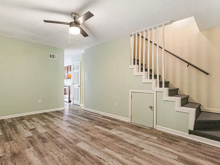 1113 Orange Blossom Ln #7 — Photo 5