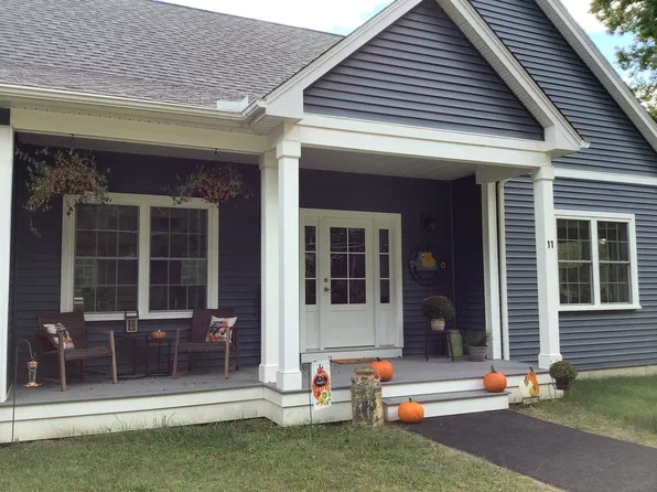 11 Brickyard Rd, North Brookfield, MA 01535