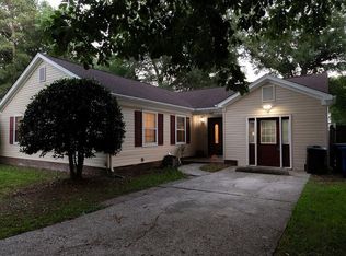 482 Wyn Dr, Newport News, VA 23608