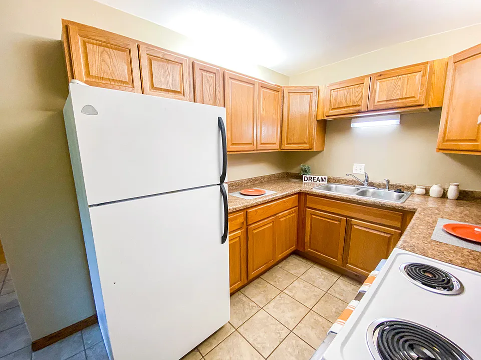 1035 Fiedler Ln #5