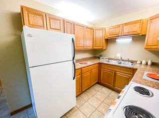 1035 Fiedler Ln APT 5, Madison, WI 53713