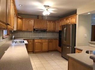 16 Amor Rd #0, Milton, MA 02186