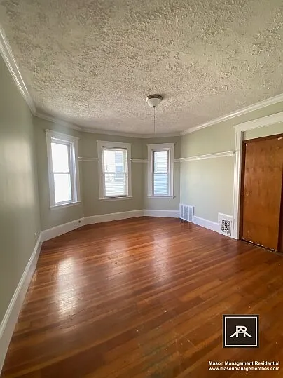 4412 Washington St #2 — Photo 4