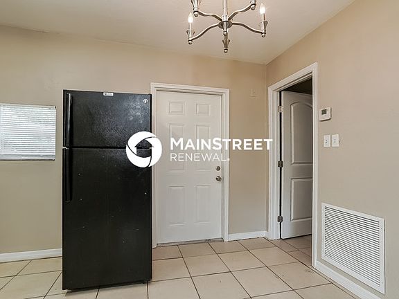 5th image of 1507 Gardenia Ave