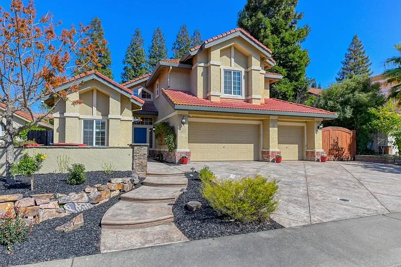 120 Hopper Ln photo 1