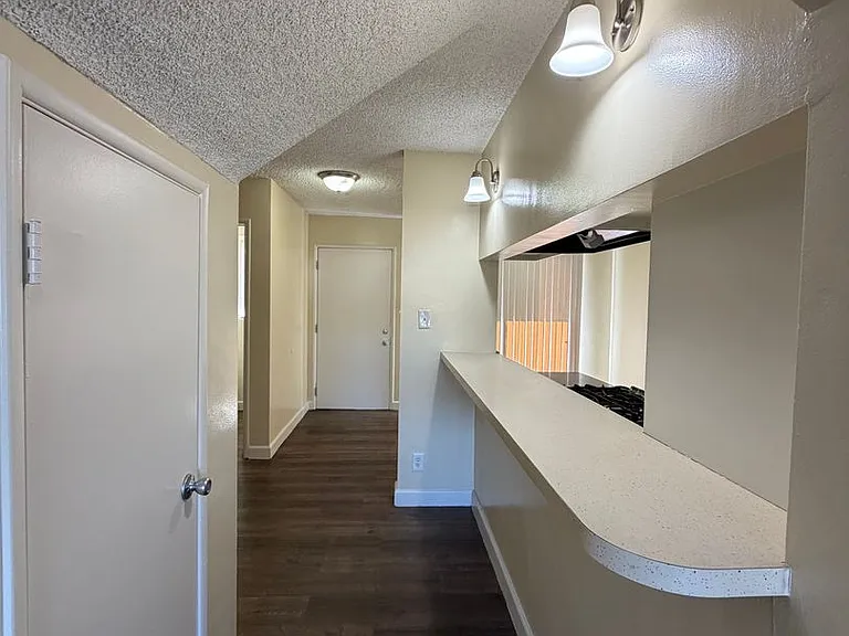 10733Oran — Photo 10