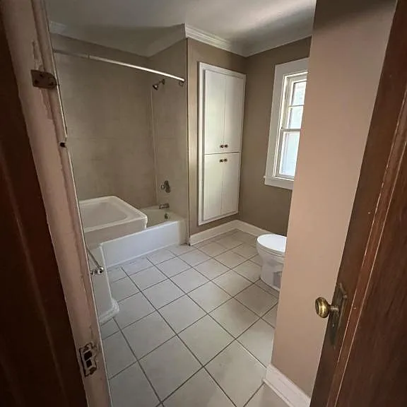1057 Park Ave — Photo 5