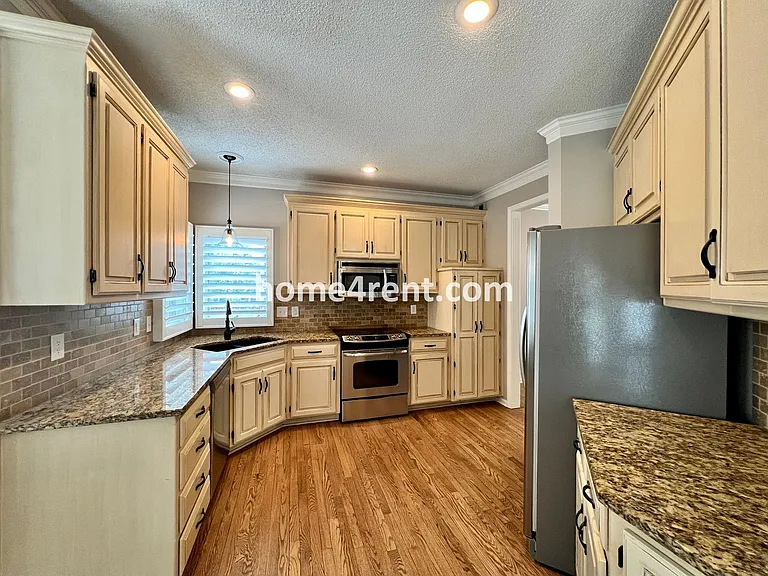 14068 W 147th Pl — Photo 14