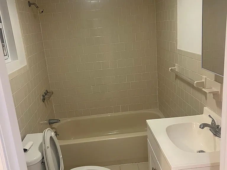 1257 Plane St — Photo 7