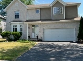 865 Chelsea Ct, Aurora, IL 60504