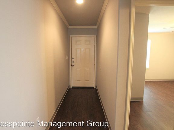 3rd image of 2536 Westminster Dr #2536