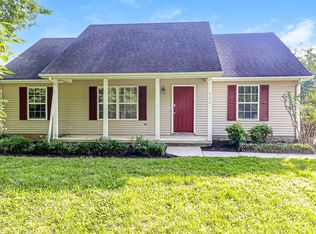 176 Stones River Ln, Murfreesboro, TN 37128