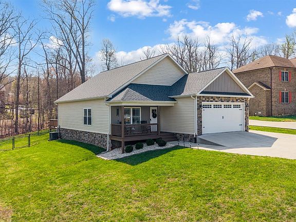 2nd image of 319 Mantle Dr
