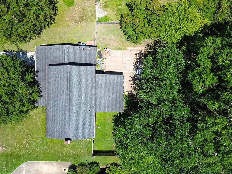 724 Yorkshire Dr — Photo 42