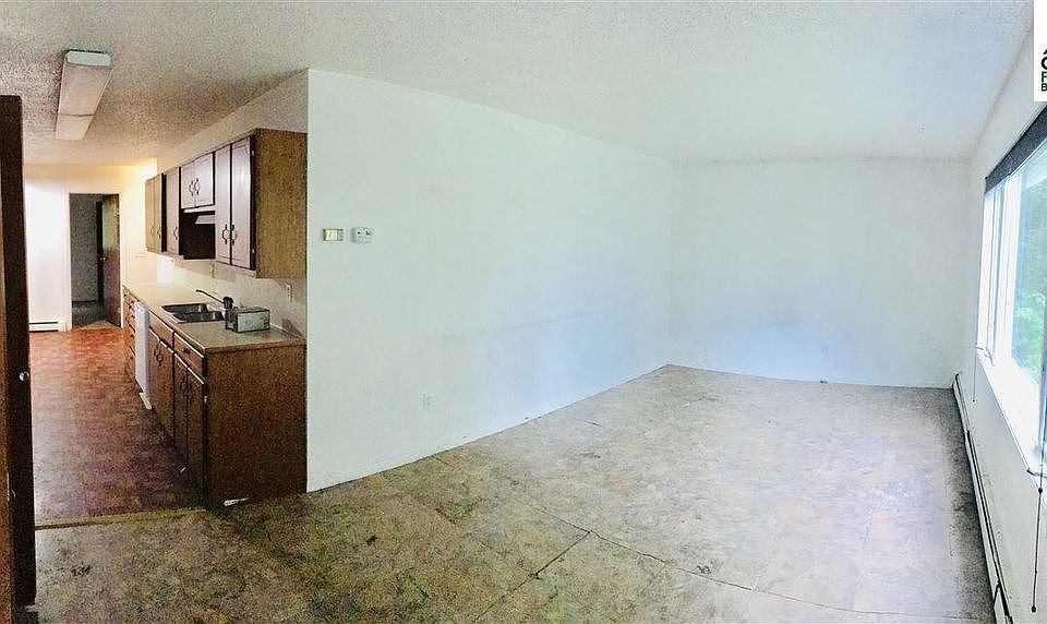 2nd image of 935 McGrath Rd