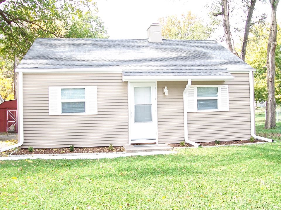 1st image of 2035 S 52nd St
