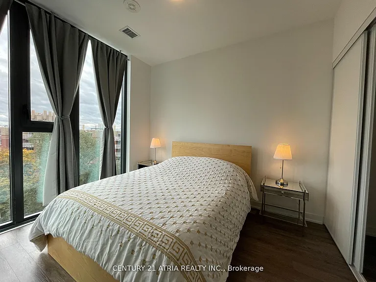 250 Lawrence Ave W #709 — Photo 3