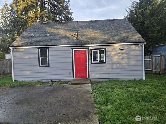 3rd image of 10228 Alaska Street S