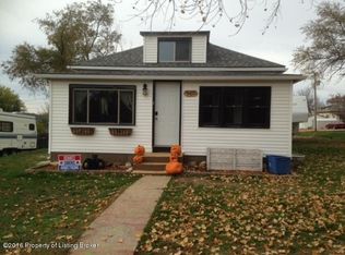 403 5th St NE, Belfield, ND 58622