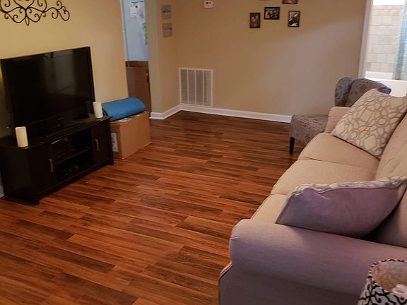 2nd image of 2729 Warren Ave
