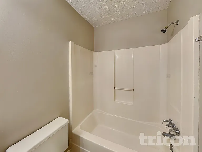 1330 Ling Dr — Photo 12