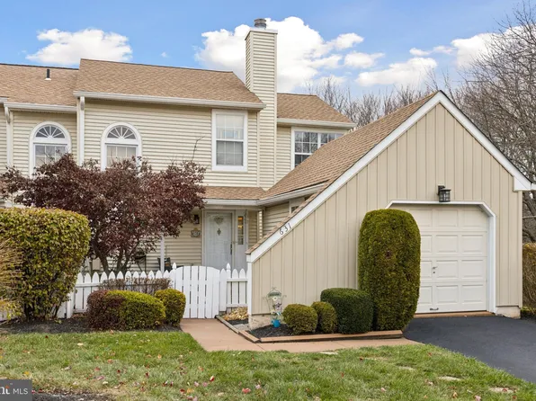 631 Croft Dr, Southampton, PA 18966